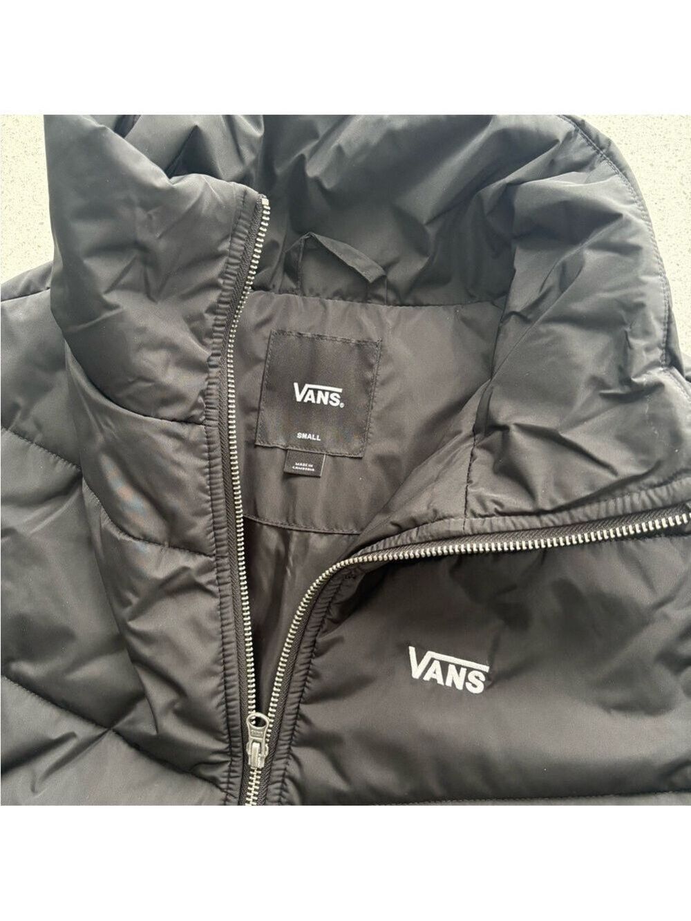 Vans Black Quilted puffer Jacket - Picture 2 of 4
